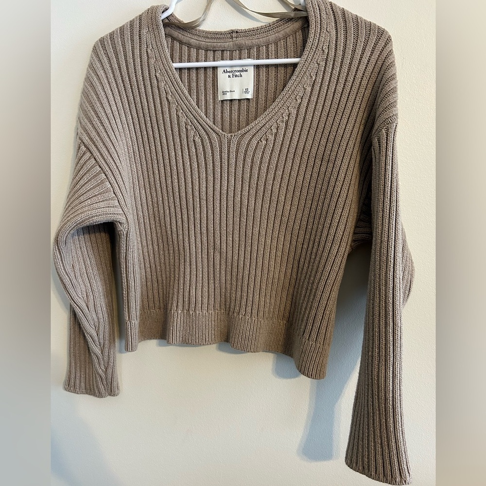 Abercrombie & Fitch Taupe Ribbed V-Neck Sweater